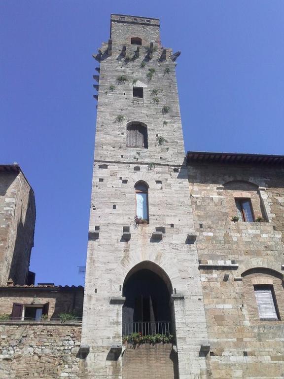 Apartamento La Torre Useppi San Gimignano Exterior foto